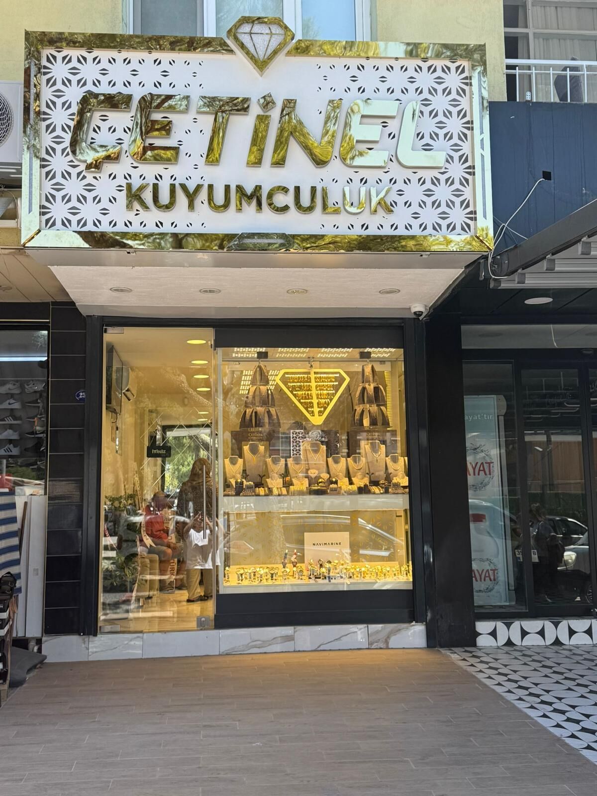 Store Image